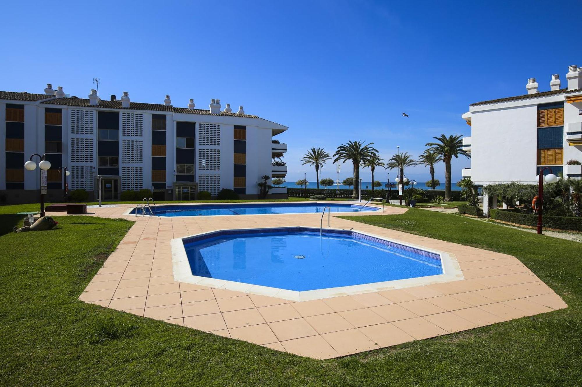 Апартаменты New Playazul 4 Камбрильс Экстерьер фото